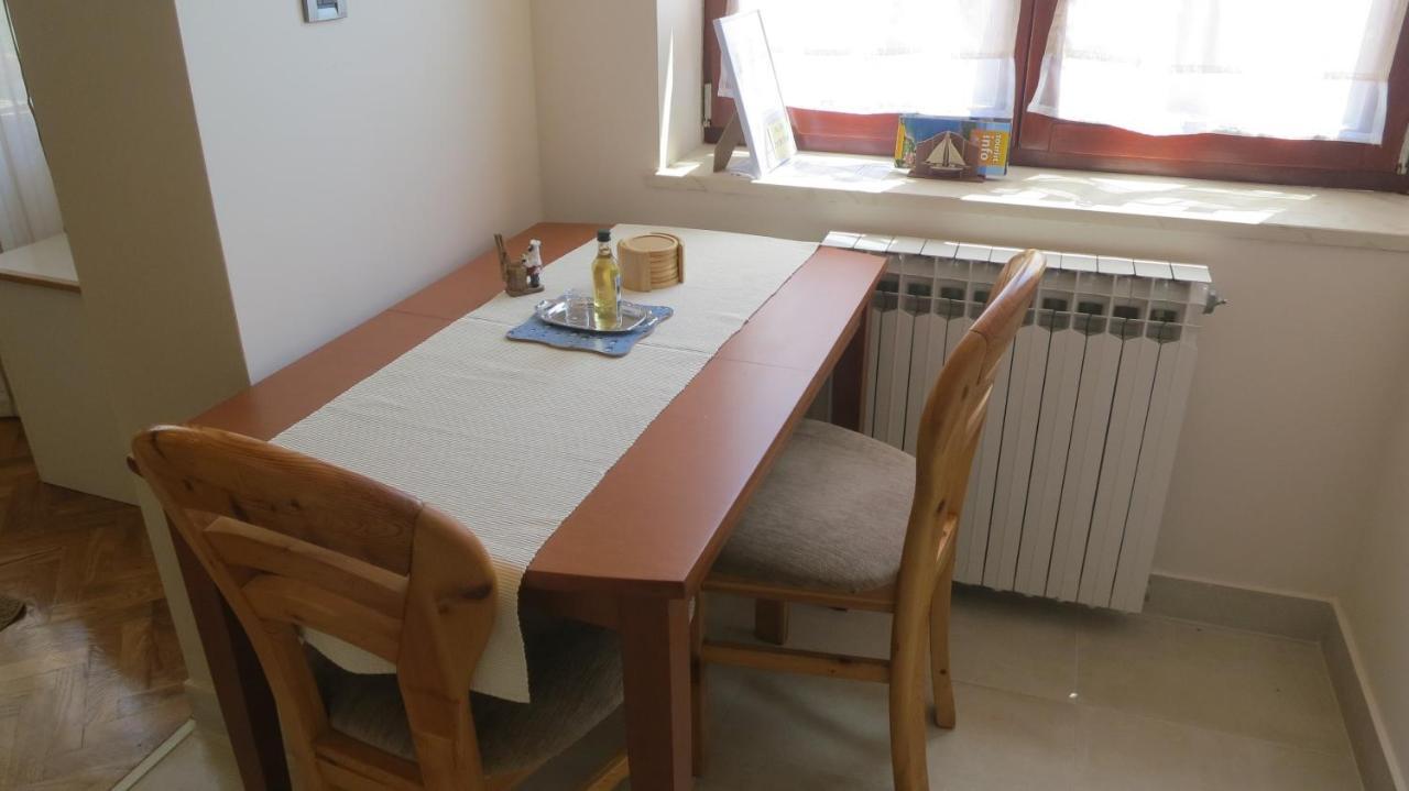 Studio Apartment Branka Malinska Kamer foto