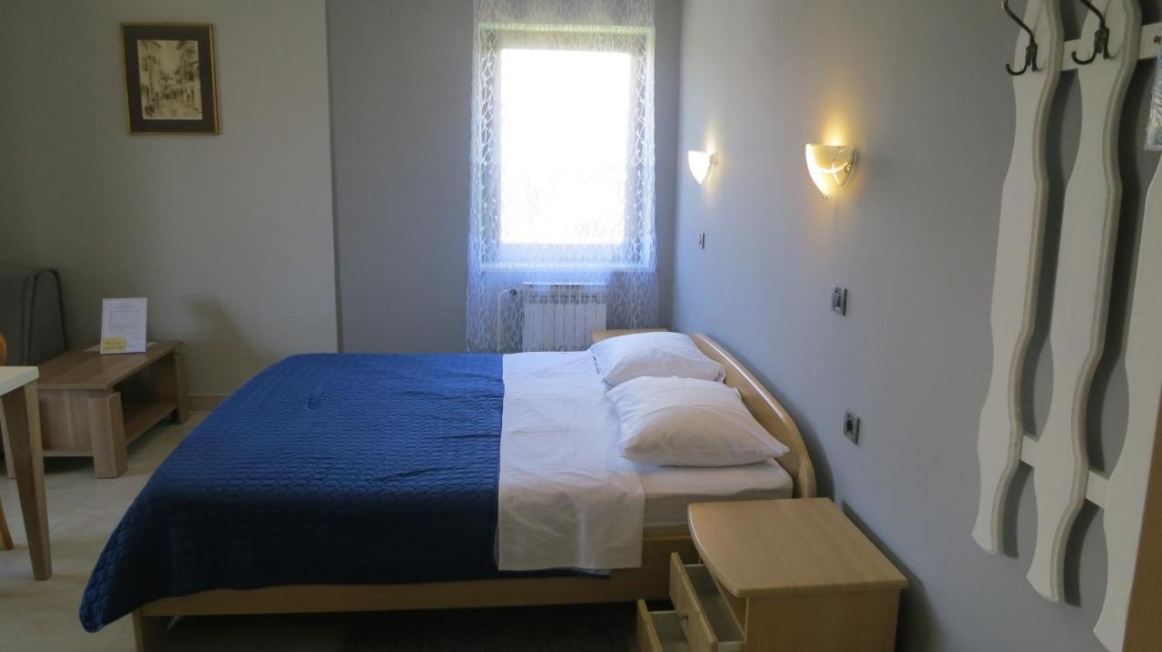 Studio Apartment Branka Malinska Kamer foto
